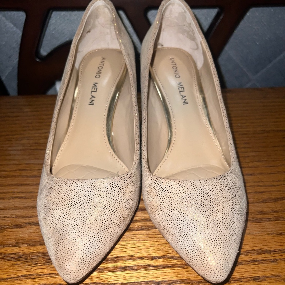 Antonio Melani Beige Textured Heels